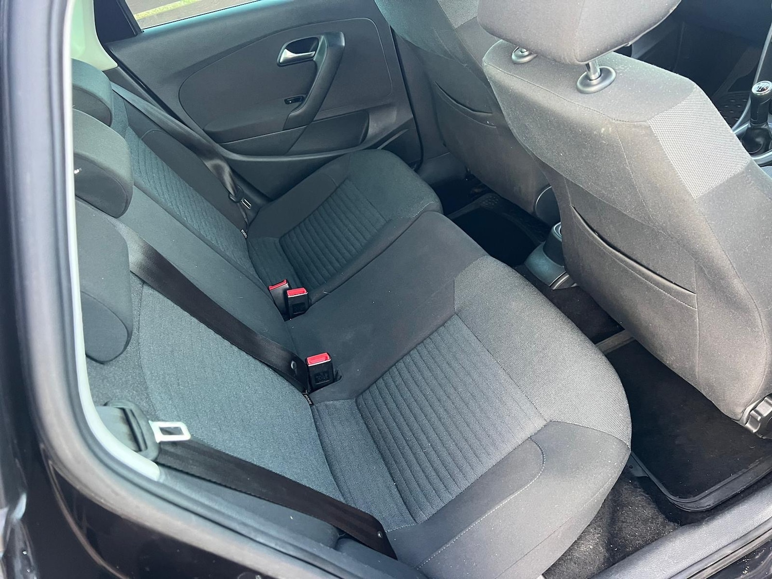 Used Volkswagen Polo 2011 for sale - 76882368: Photo 6