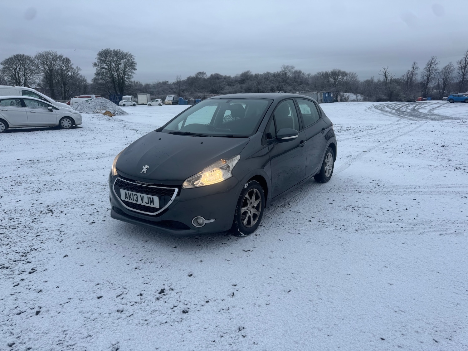 Used Peugeot 208 2013 for sale - 77179838: Photo 2