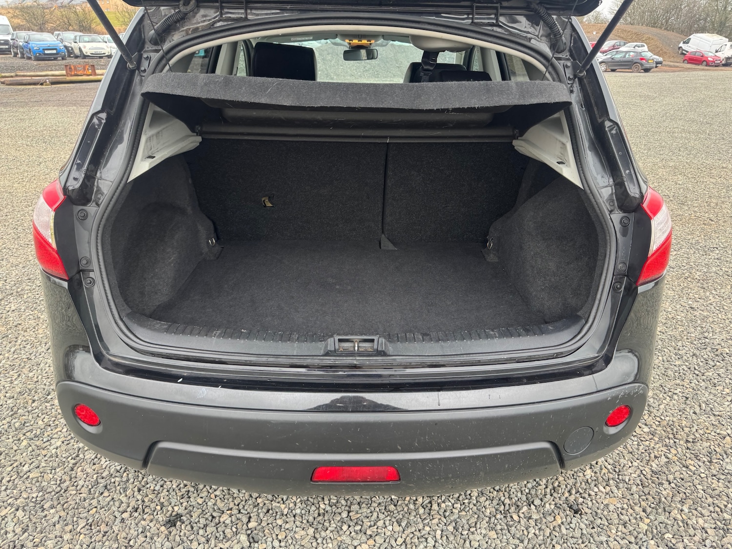 Used Nissan Qashqai 2013 for sale - 77760552: Photo 8