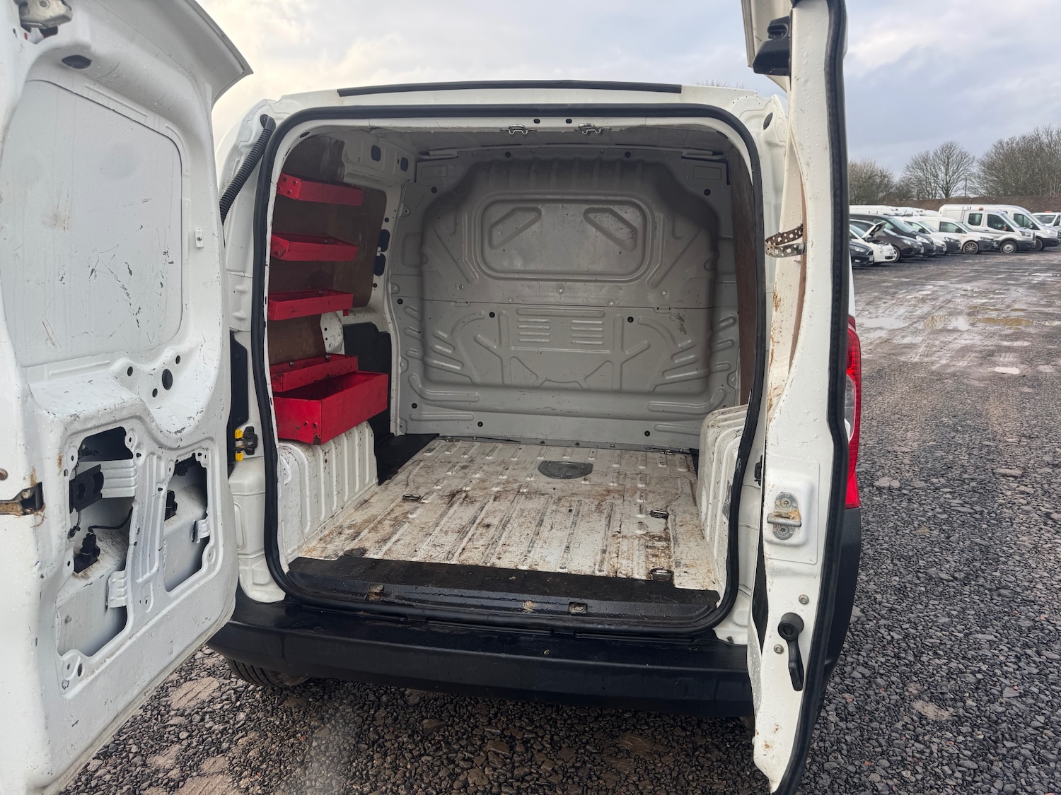 Used Fiat Fiorino 2015 for sale - 77460386: Photo 8