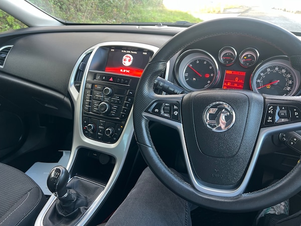 Used Vauxhall Astra 2015 for sale - 75994721: Photo 7