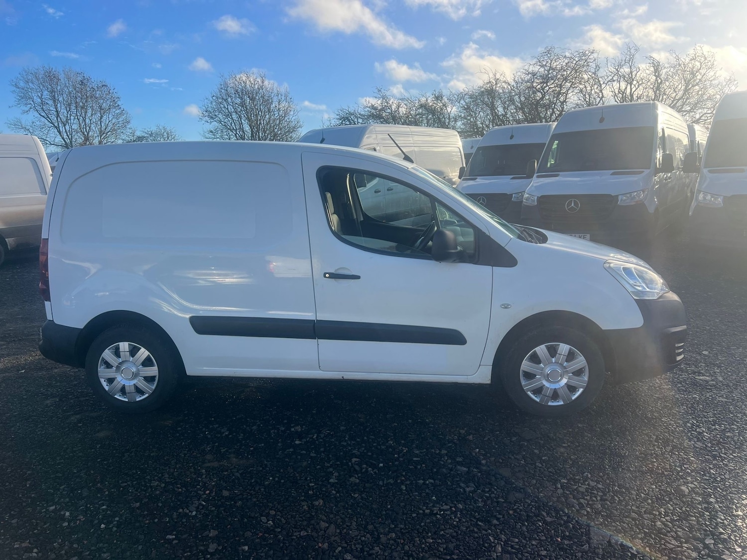 Used Peugeot Partner 2017 for sale - 77228385: Photo 3