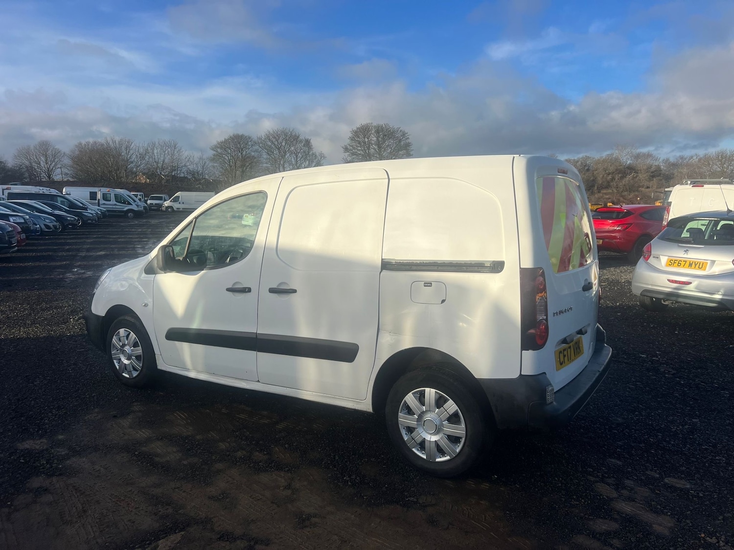 Used Peugeot Partner 2017 for sale - 77228385: Photo 4