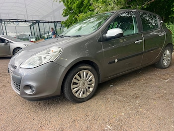 Used Renault Clio 2011 for sale - 78802546: Photo