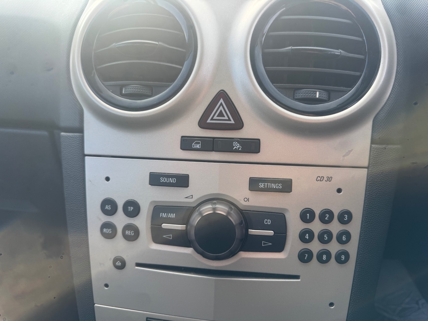 Used Vauxhall Corsa 2008 for sale - 77732611: Photo 12