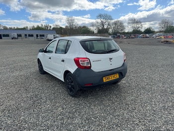 Used Dacia Sandero 2013 for sale - 78540244: Photo