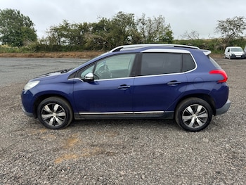 Used Peugeot 2008 2015 for sale - 75946022: Photo