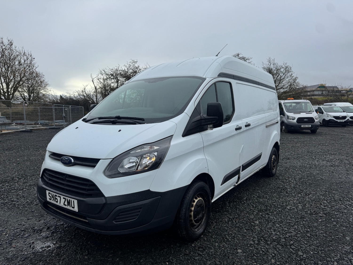 Used Ford Transit Custom 2017 for sale - 76566380: Photo 2