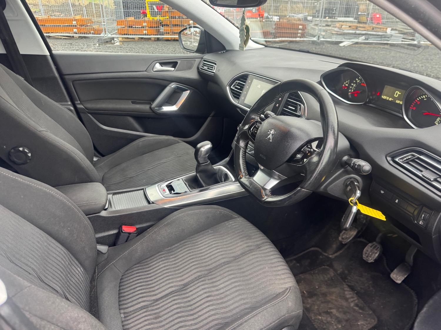 Used Peugeot 308 2015 for sale - 76707479: Photo 10