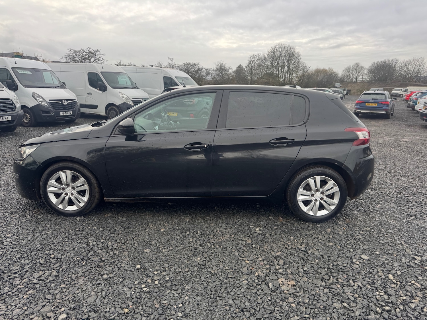 Used Peugeot 308 2015 for sale - 76707479: Photo 3