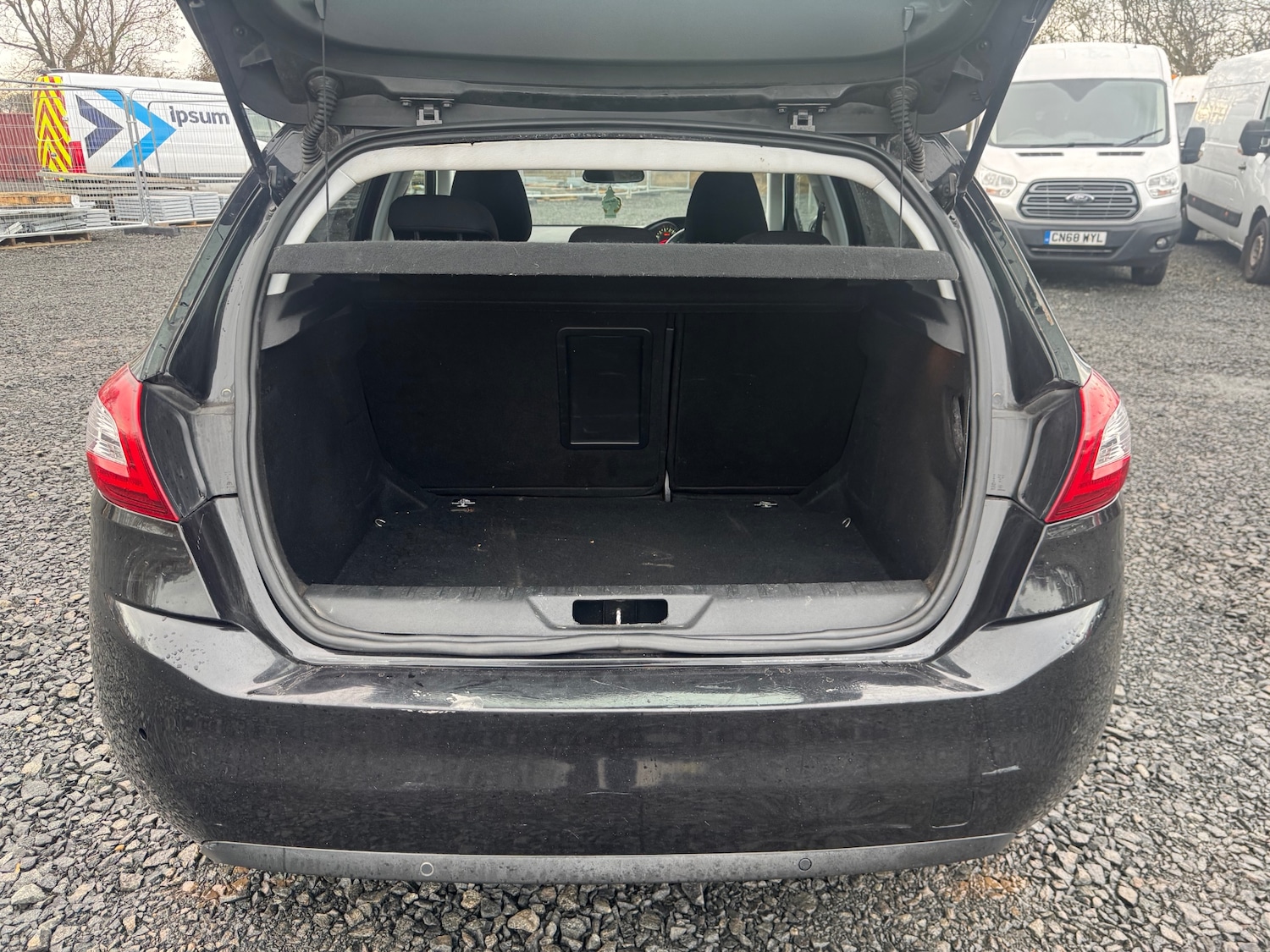 Used Peugeot 308 2015 for sale - 76707479: Photo 8