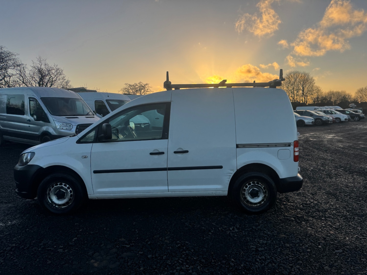 Used Volkswagen Caddy 2014 for sale - 76882868: Photo 3