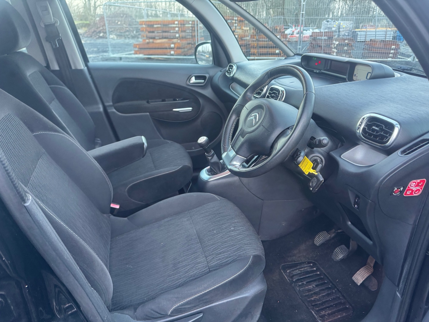 Used Citroen C3 Picasso 2013 for sale - 76893360: Photo 10