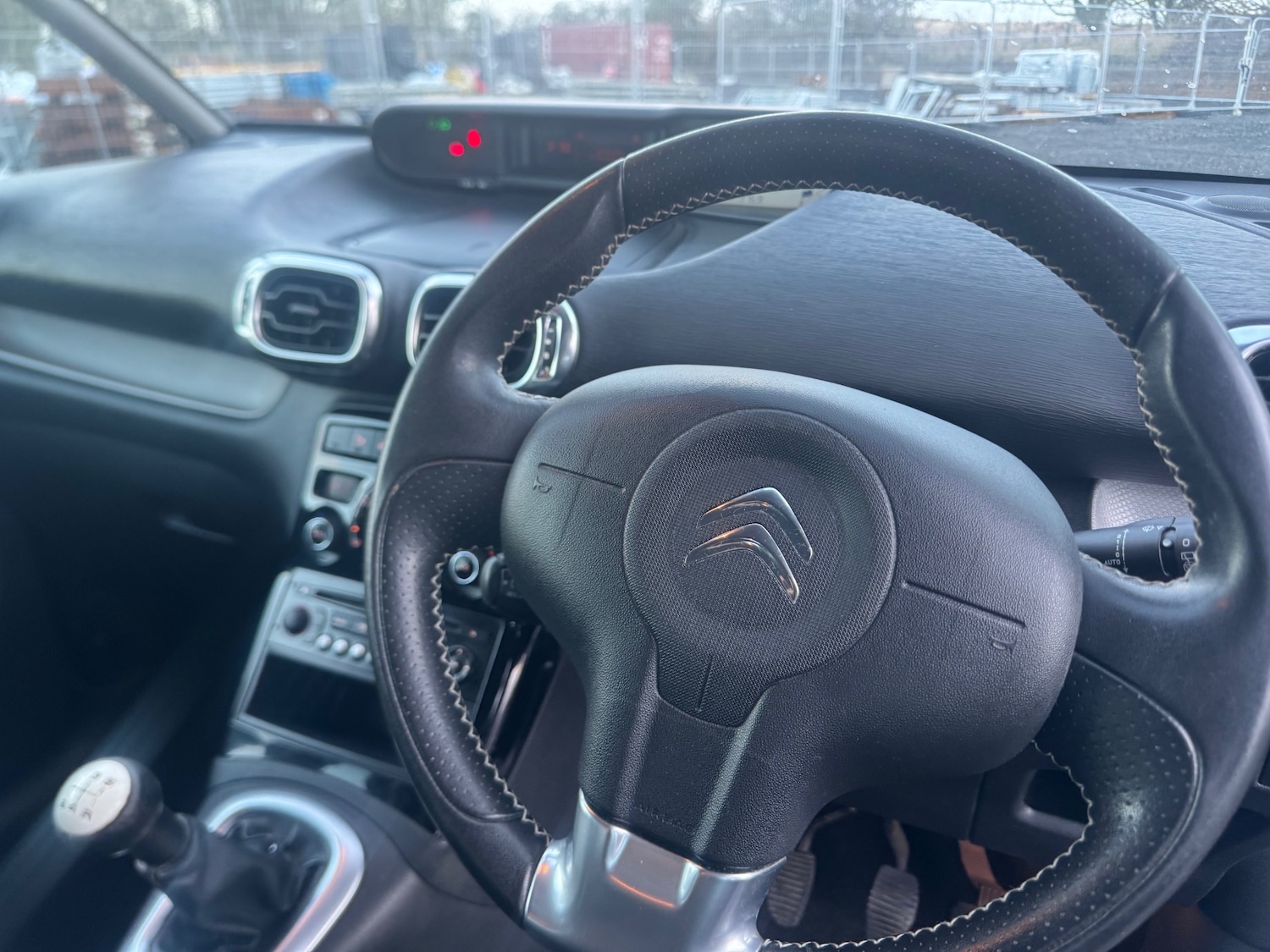 Used Citroen C3 Picasso 2013 for sale - 76893360: Photo 11