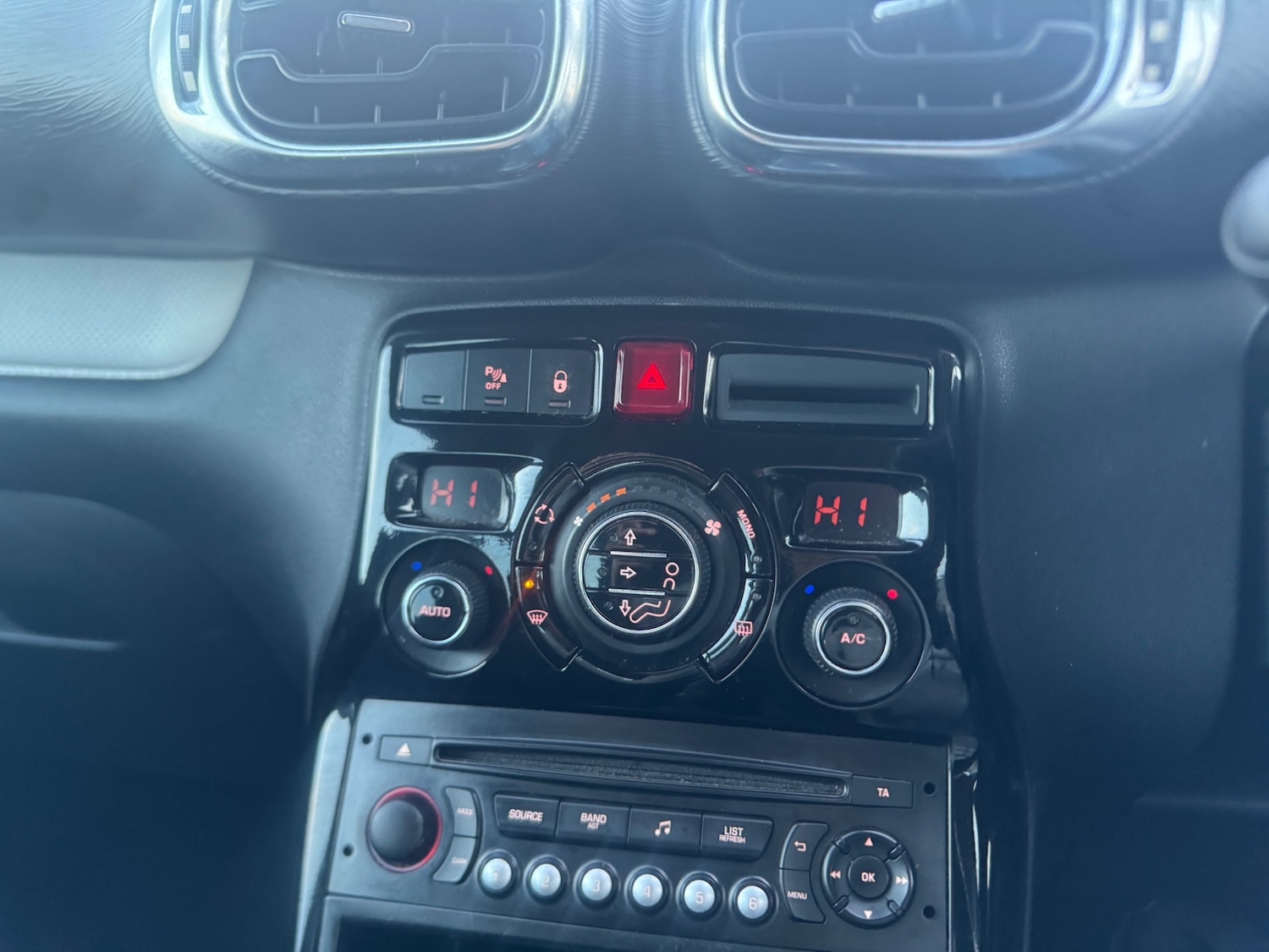 Used Citroen C3 Picasso 2013 for sale - 76893360: Photo 13