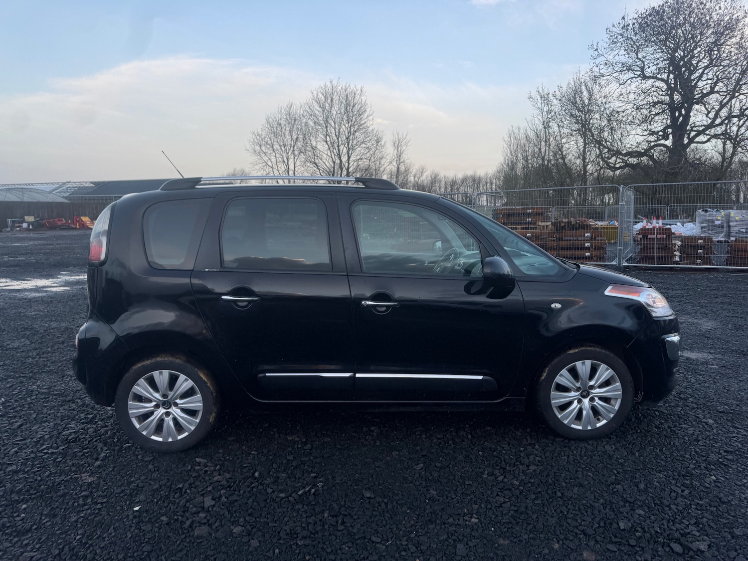 Used Citroen C3 Picasso 2013 for sale - 76893360: Photo 7