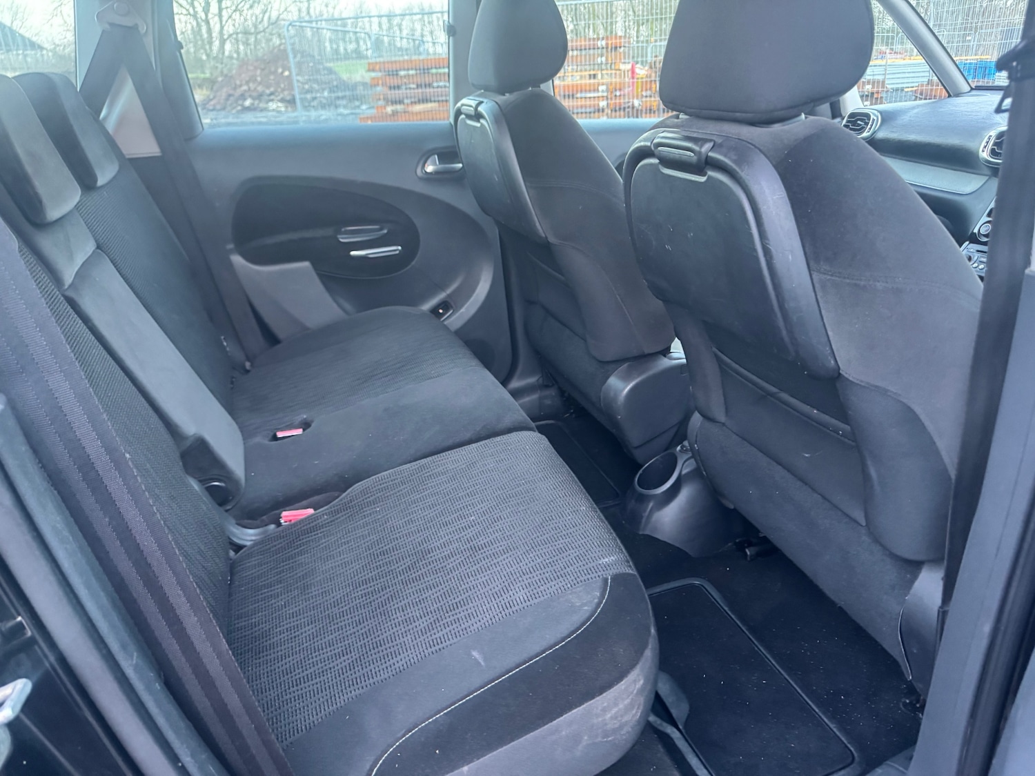 Used Citroen C3 Picasso 2013 for sale - 76893360: Photo 9