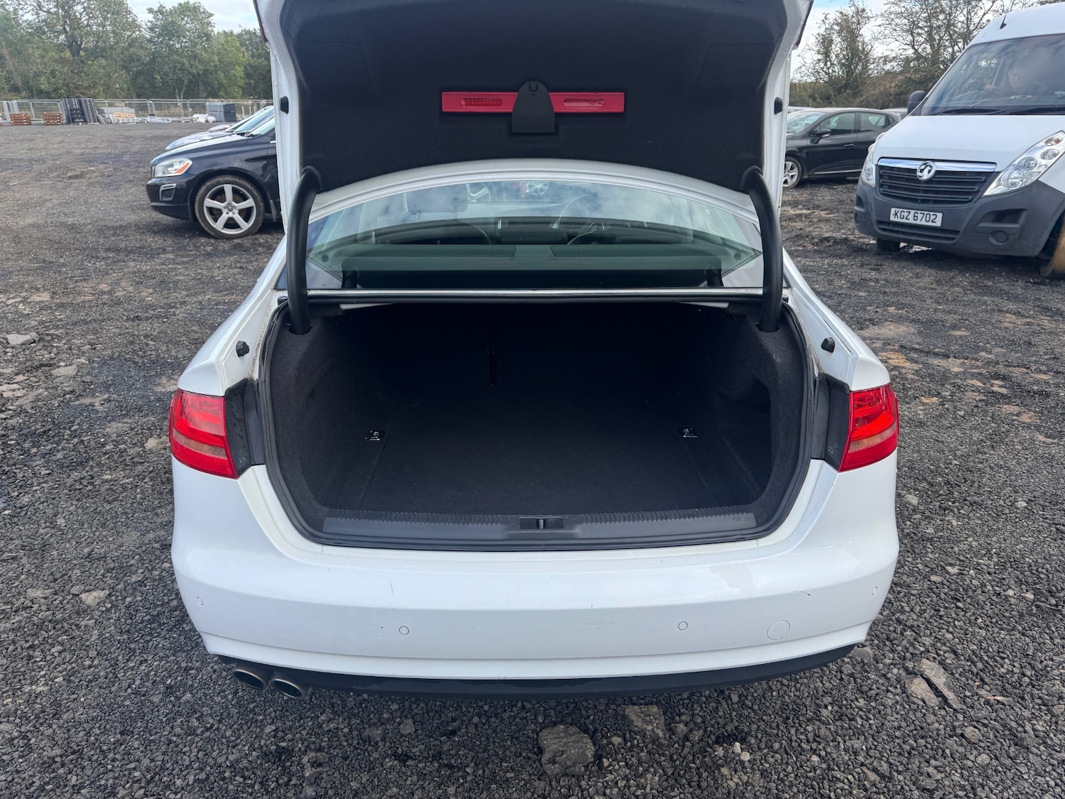 Used Audi A4 2013 for sale - 76064851: Photo 8