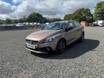 Used Volvo V40 2014 for sale - 78552600: Photo