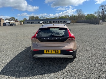 Used Volvo V40 2014 for sale - 78552600: Photo