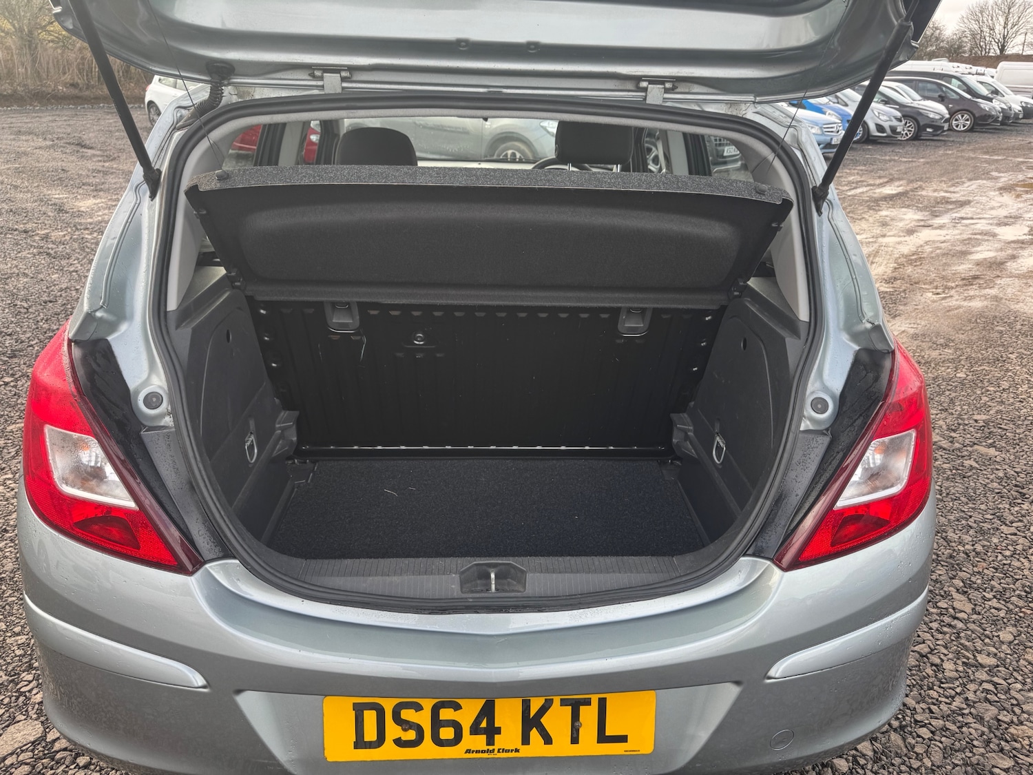 Used Vauxhall Corsa 2014 for sale - 77271931: Photo 8