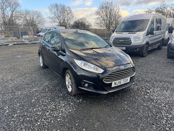 2016 (16) - 1.25 82 Zetec 5dr