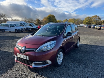 Used Renault Grand Scenic 2016 for sale - 76418663: Photo