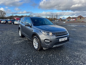 Used Land Rover Discovery Sport 2017 for sale - 76541485: Photo