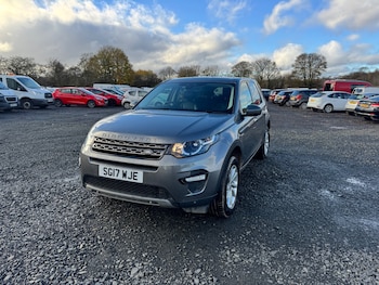 Used Land Rover Discovery Sport 2017 for sale - 76541485: Photo