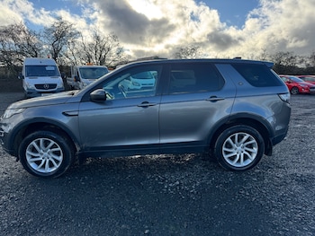 Used Land Rover Discovery Sport 2017 for sale - 76541485: Photo