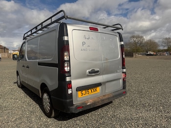Used Vauxhall Vivaro 2015 for sale - 78290005: Photo