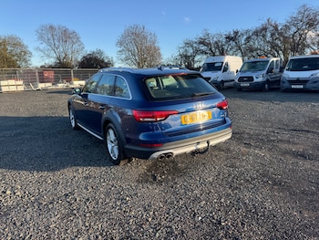 Used Audi A4 Allroad 2017 for sale - 76418651: Photo