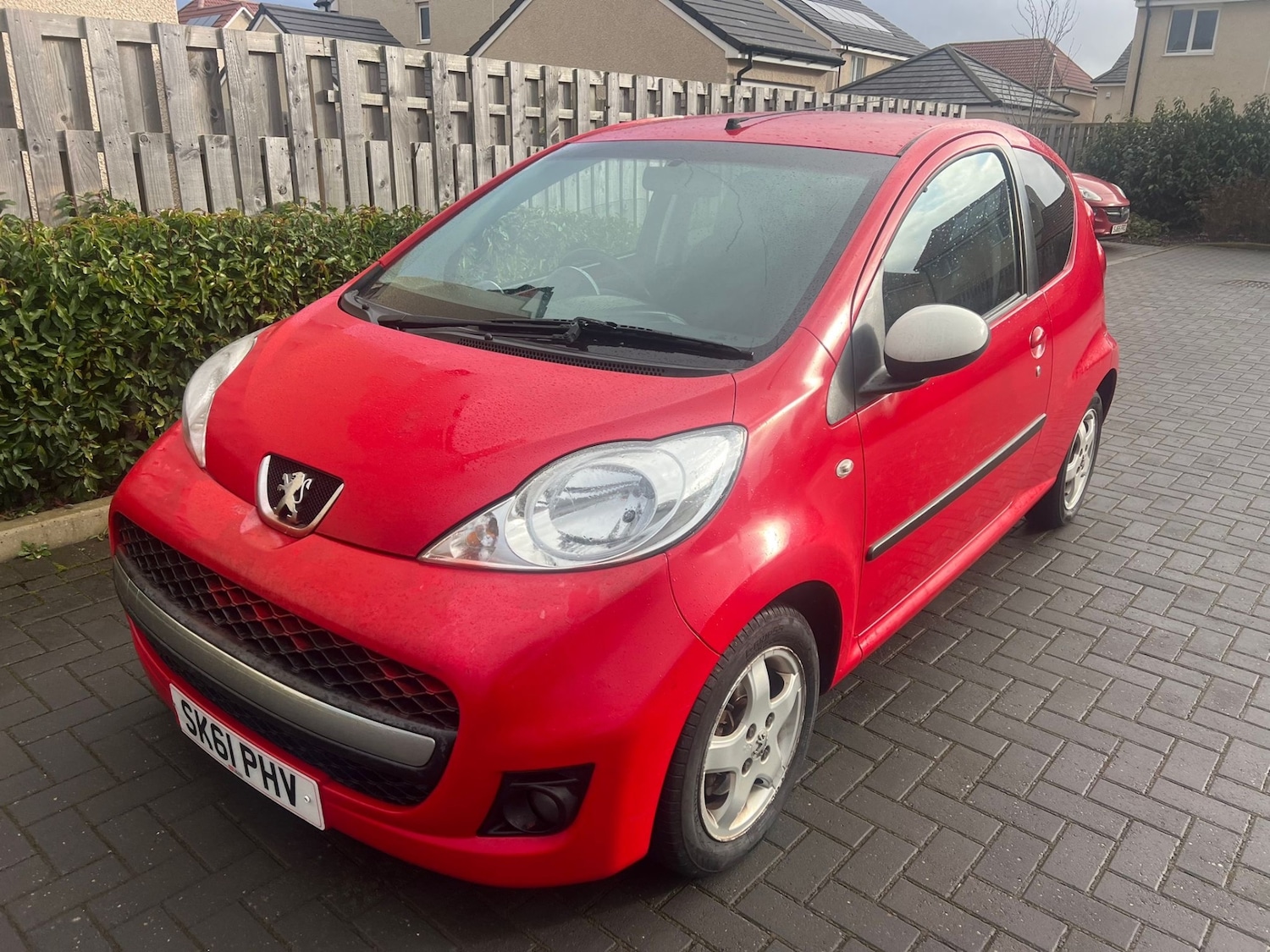 Used Peugeot 107 2011 for sale - 77460399: Photo 2
