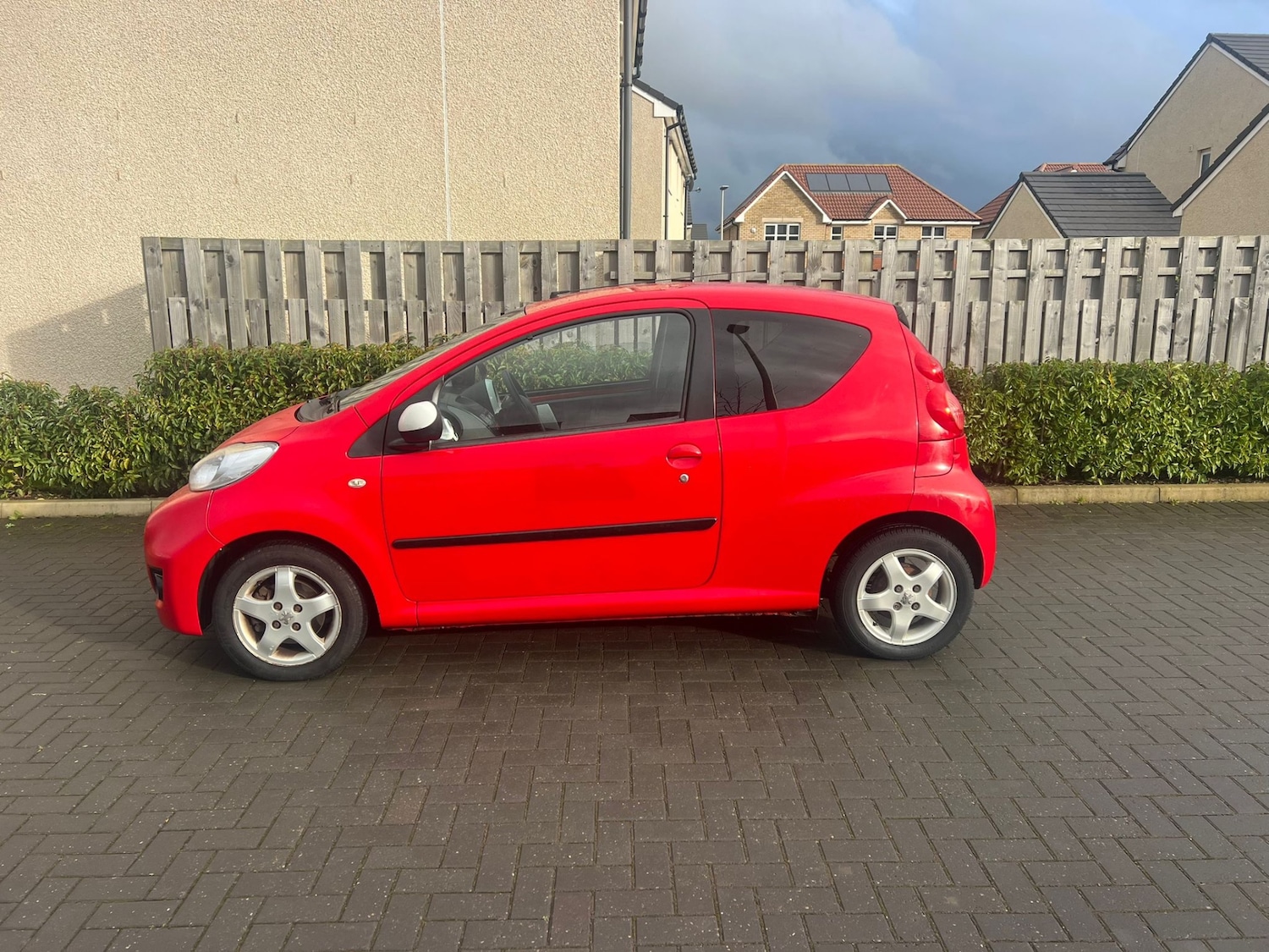 Used Peugeot 107 2011 for sale - 77460399: Photo 4