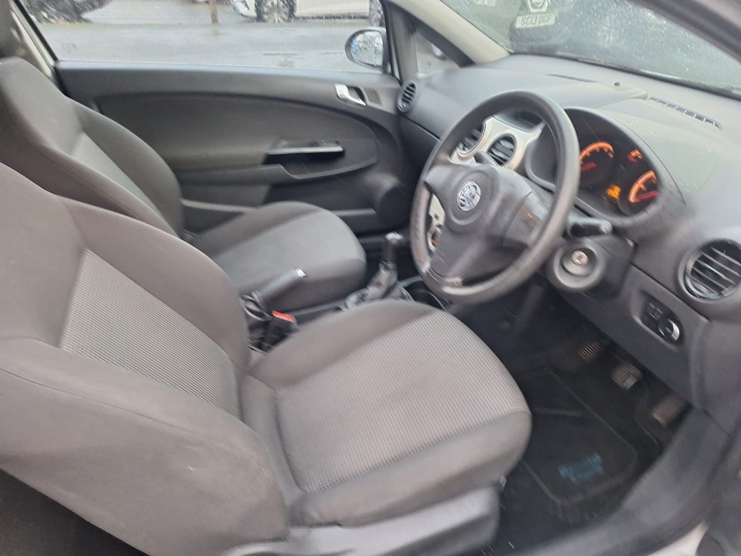 Used Vauxhall Corsa 2010 for sale - 76892373: Photo 5