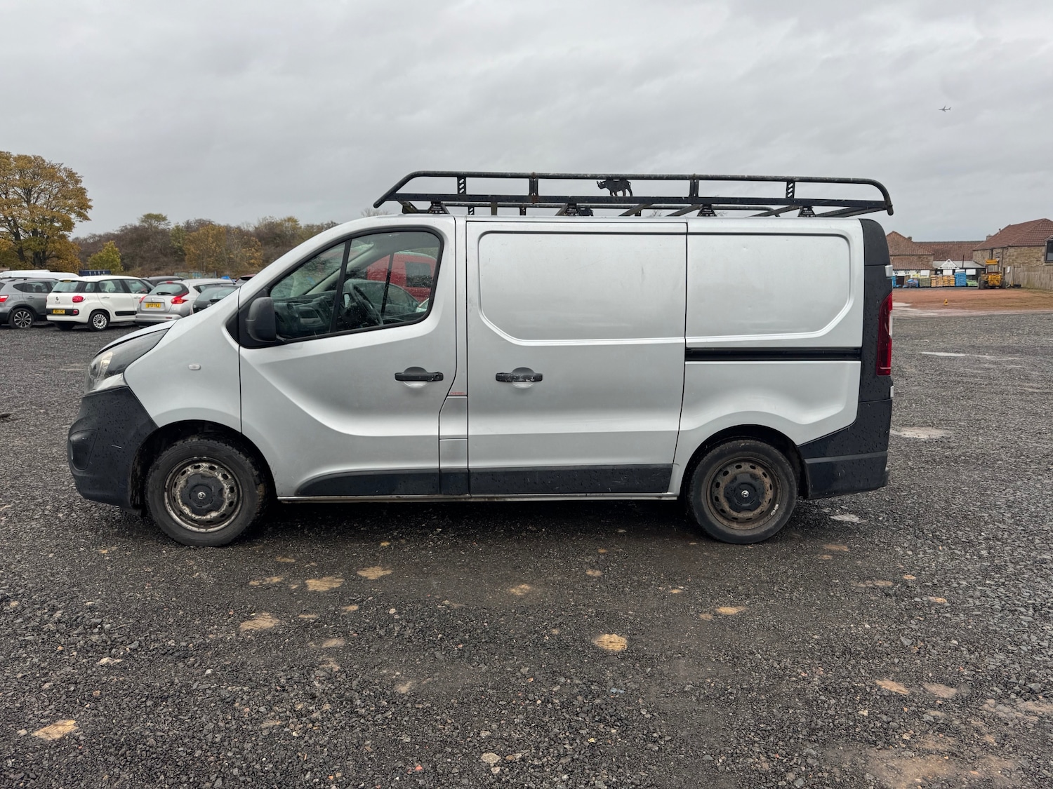 Used Vauxhall Vivaro 2016 for sale - 76431075: Photo 3