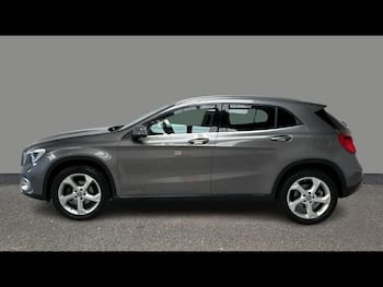 Used Mercedes-Benz GLA 2018 for sale - 79739427: Photo