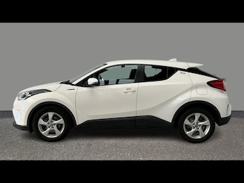 Used Toyota C-HR 2019 for sale - 79616194: Photo