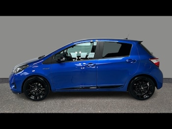 Used Toyota Yaris 2019 for sale - 79551617: Photo