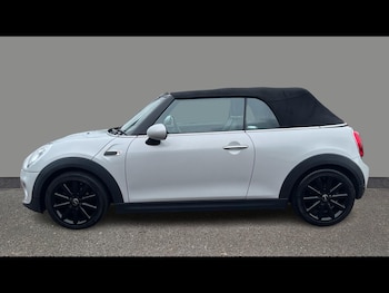 Used MINI Convertible 2016 for sale - 79595554: Photo