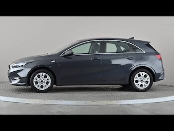 Used Kia Ceed 2023 for sale - 79779354: Photo