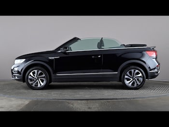 Used Volkswagen T-Roc 2021 for sale - 78975908: Photo