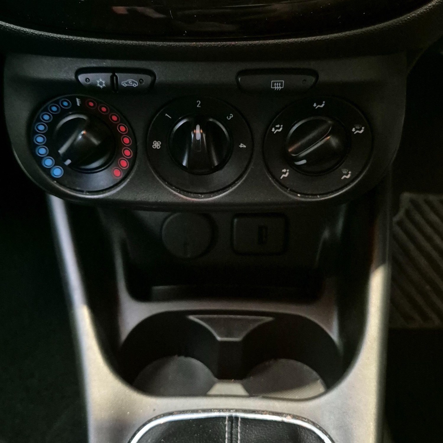 Used Vauxhall Corsa for sale - 76995382: Photo 31