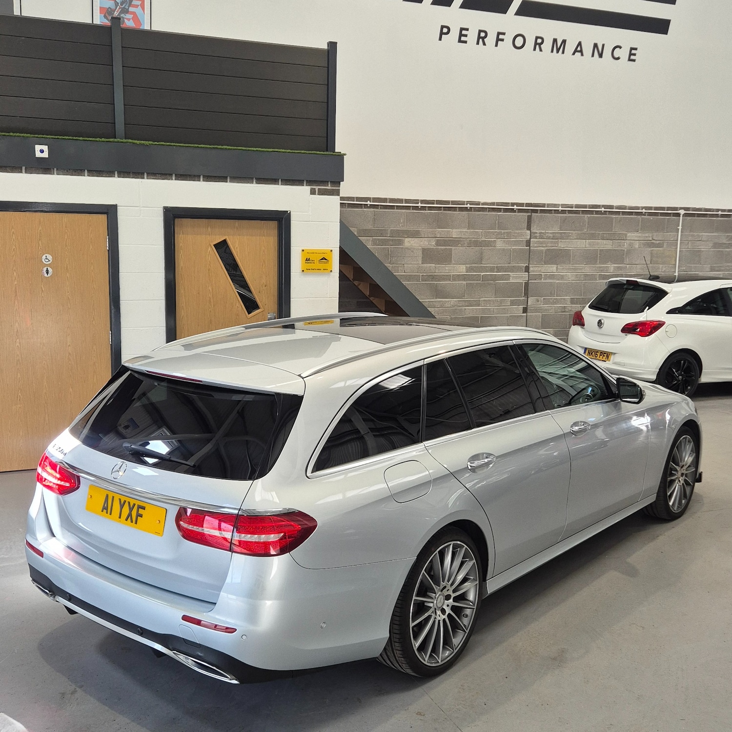 Used Mercedes-Benz E Class 2017 for sale - 78162566: Photo 17