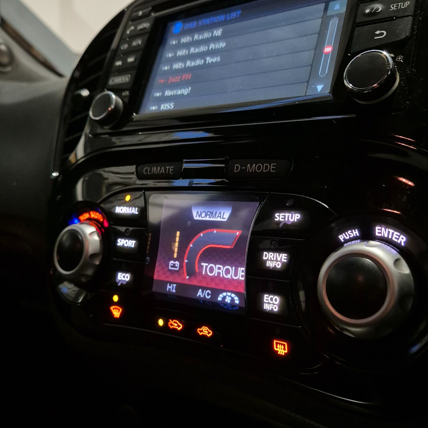 Used Nissan Juke 2014 for sale - 77417940: Photo 17