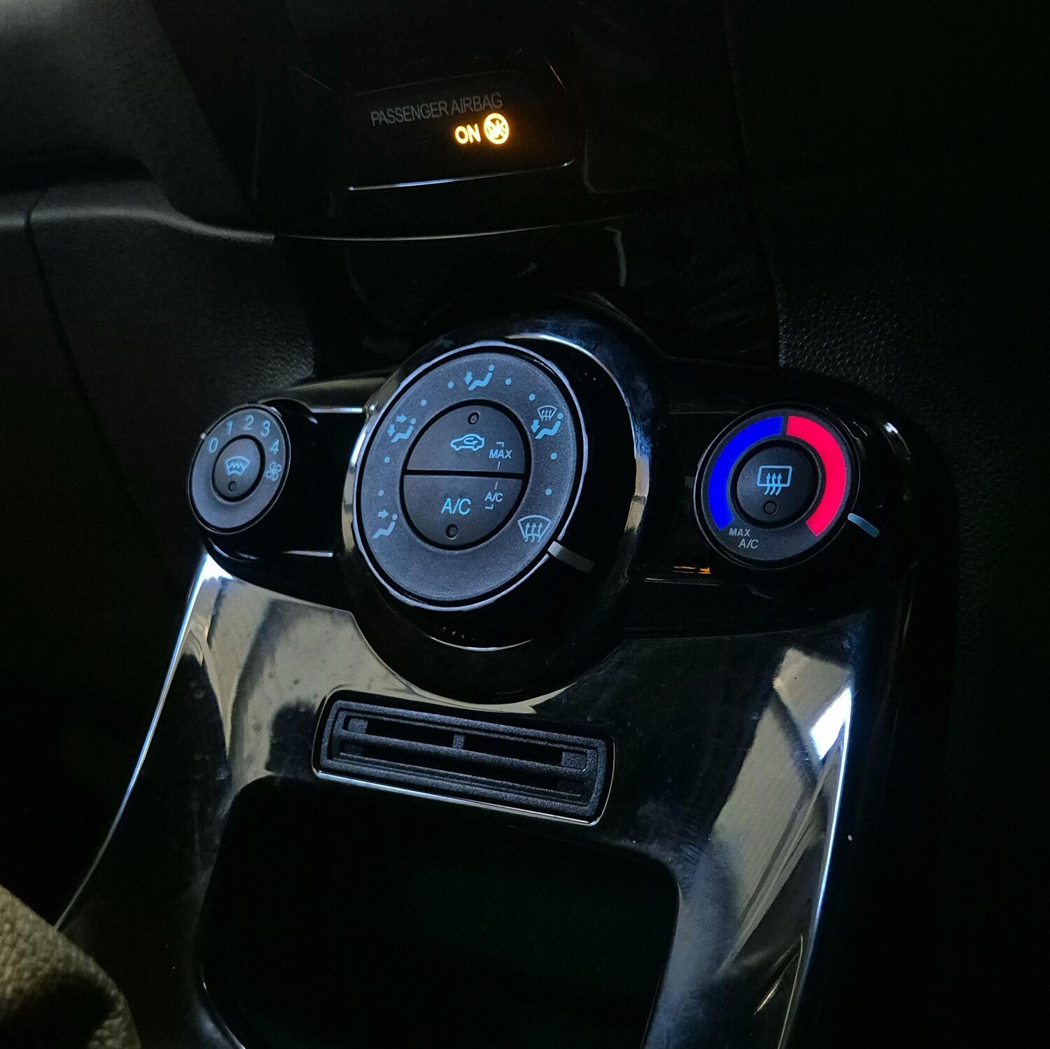 Used Ford Fiesta 2014 for sale - 76660592: Photo 35