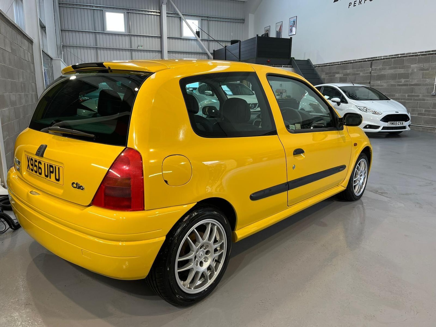 Used Renault Clio 2001 for sale - 77314633: Photo 12