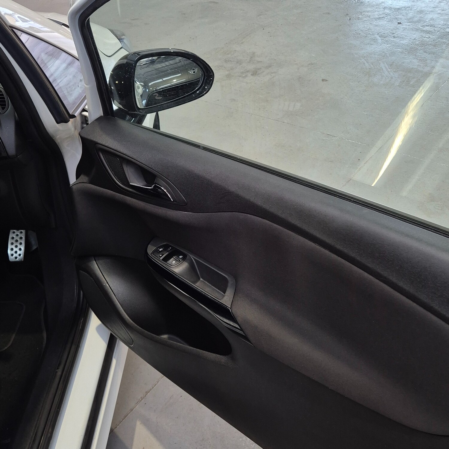 Used Vauxhall Corsa 2016 for sale - 78091621: Photo 16