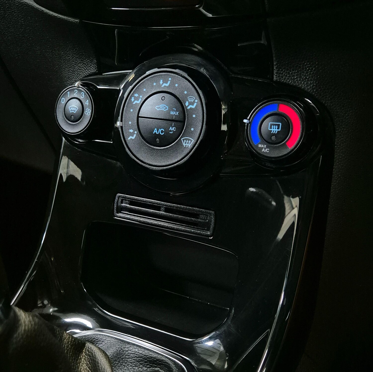 Used Ford Fiesta 2017 for sale - 76660591: Photo 33