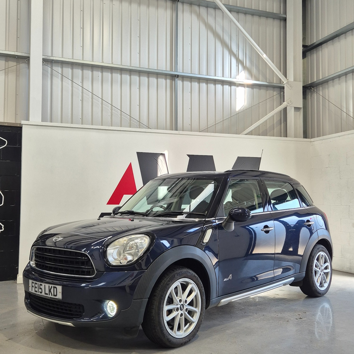 Used MINI Countryman 2015 for sale - 77745175: Photo 2